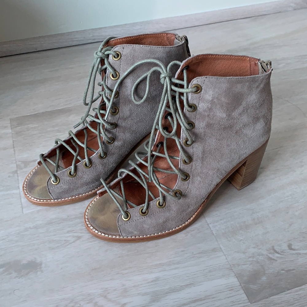 Jeffrey Campbell Cors sandals
